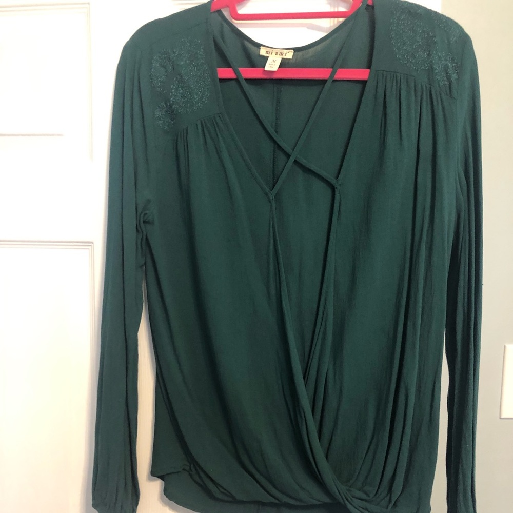 Long sleeve shirt